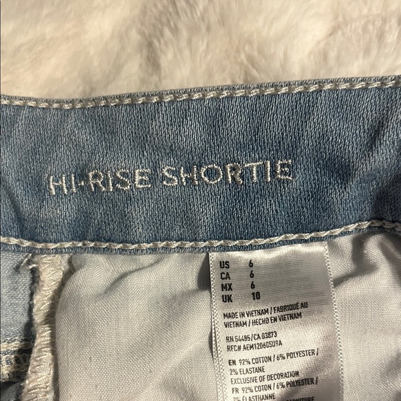 American Eagle Outfitters Light Blue Ripped Jean Shorts - Picture 3 of 4